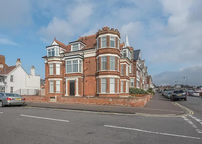 4 Buregate House, Felixstowe