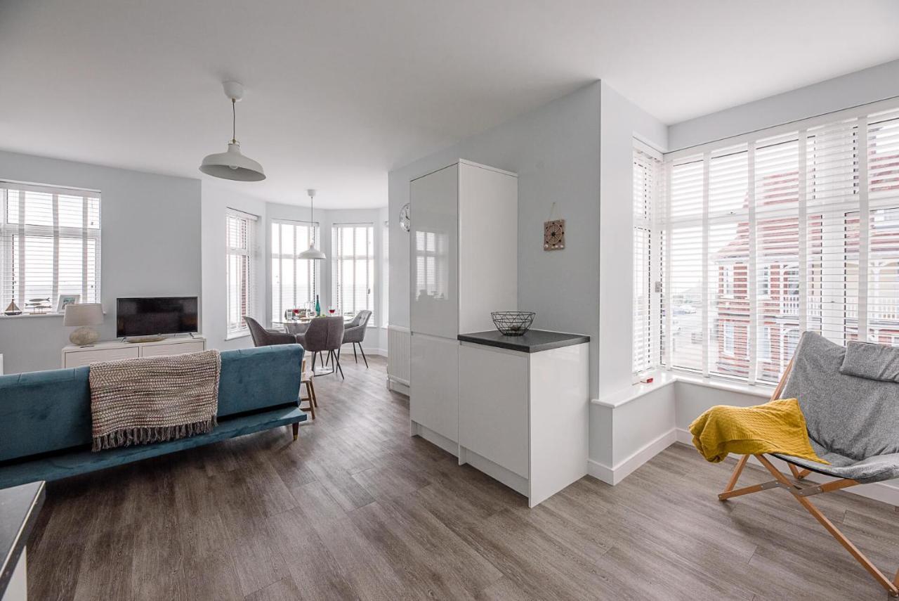 4 Buregate House, Apartment *
