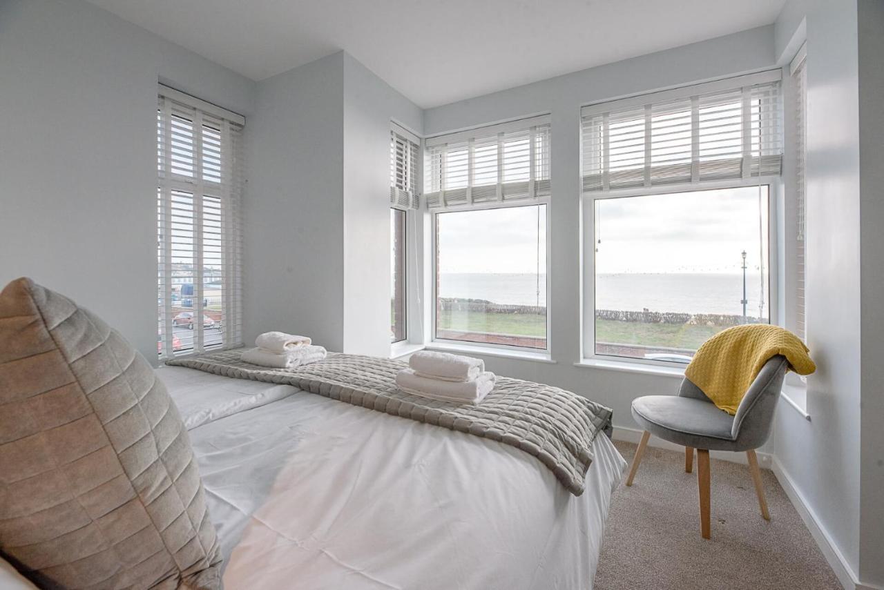 4 Buregate House, Apartment